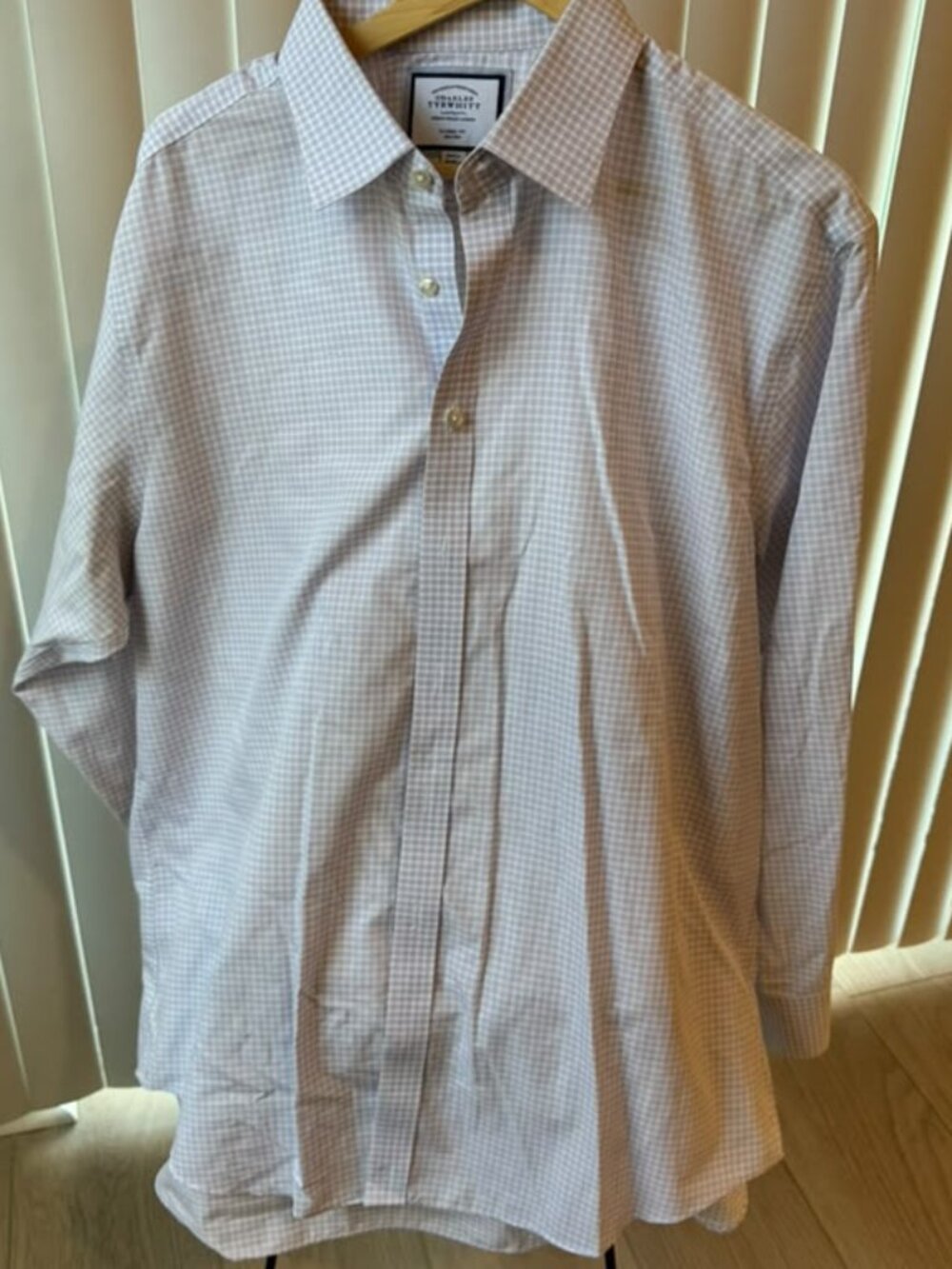 Charles Tyrwhitt Classic Fit Non-Iron — pale lilac windowpane check, 18/35